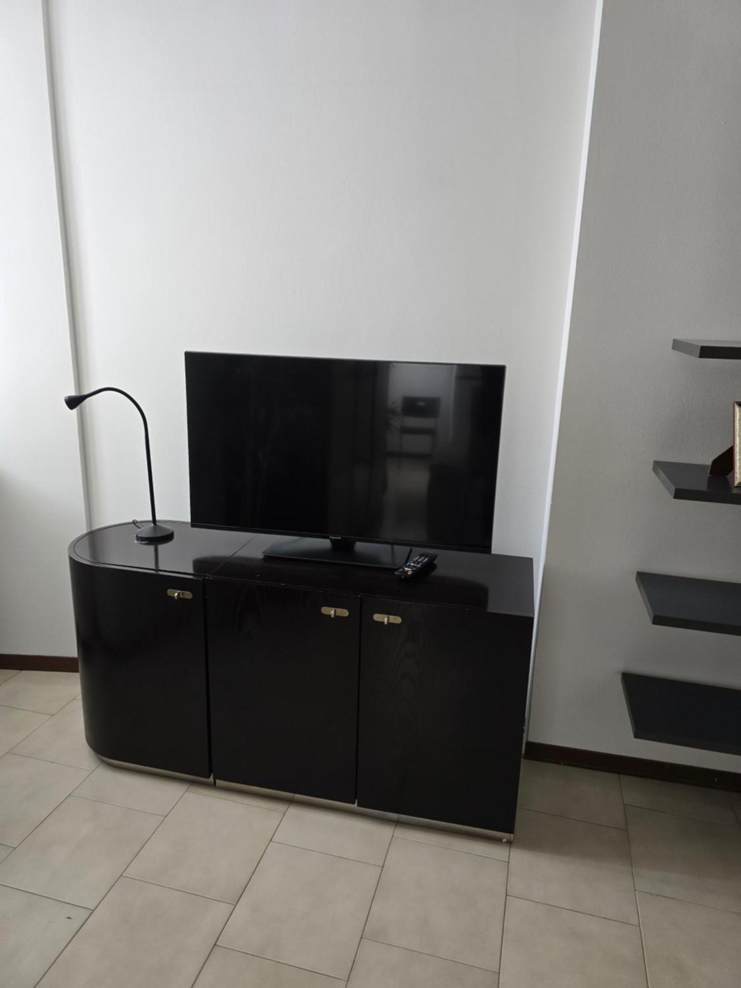 La Torretta Apartment Peschiera del Garda Luaran gambar