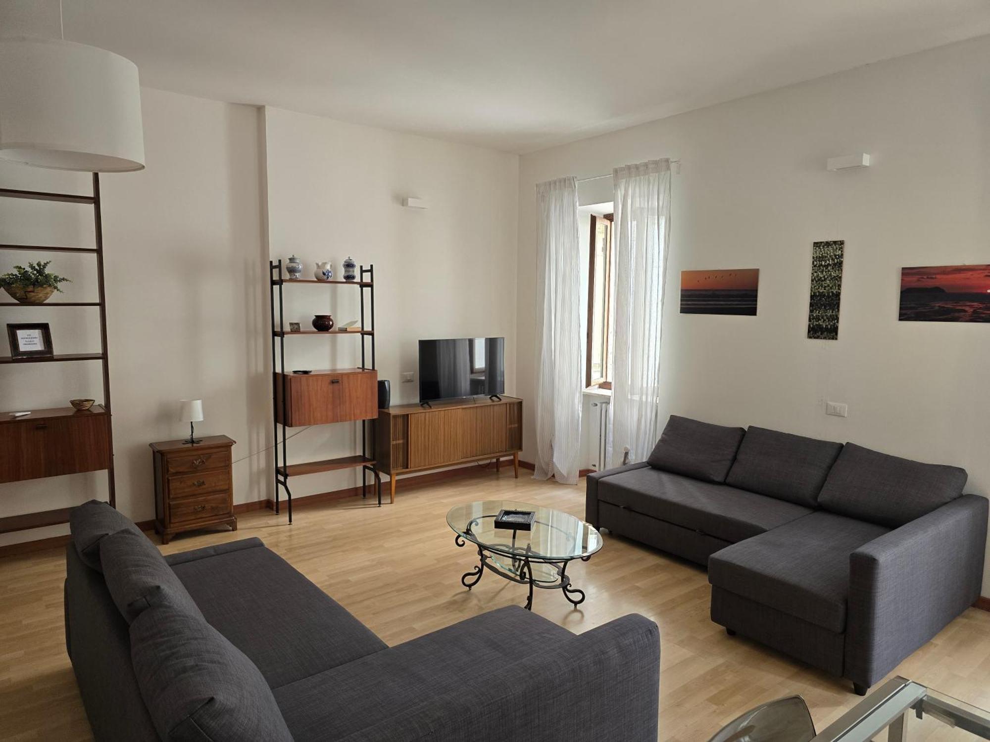 La Torretta Apartment Peschiera del Garda Luaran gambar