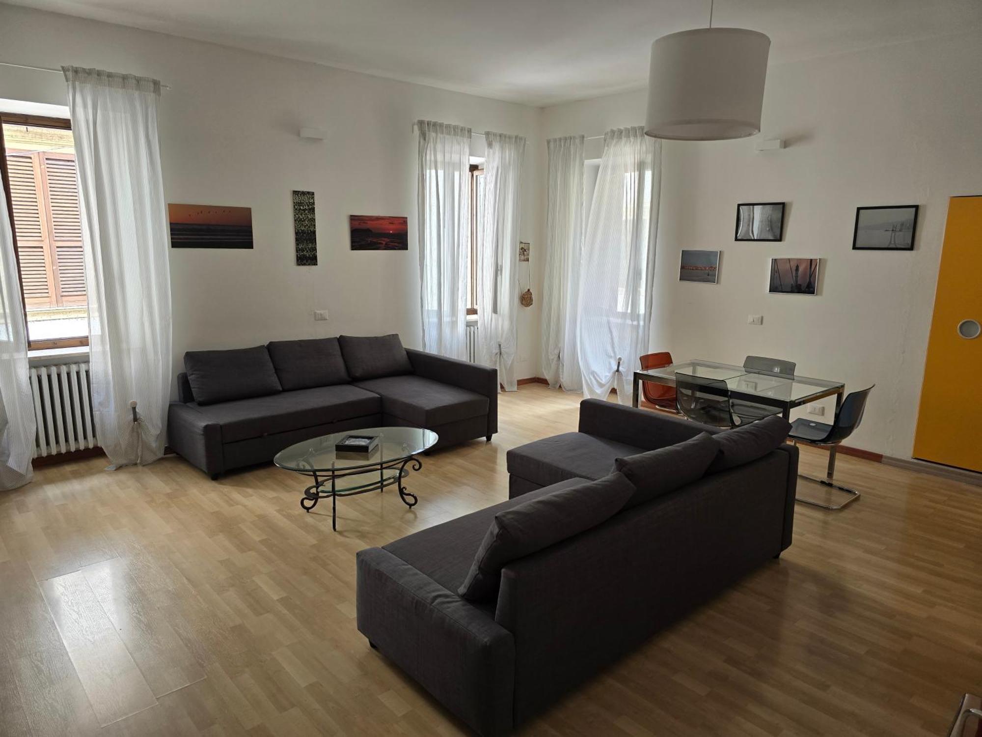 La Torretta Apartment Peschiera del Garda Luaran gambar