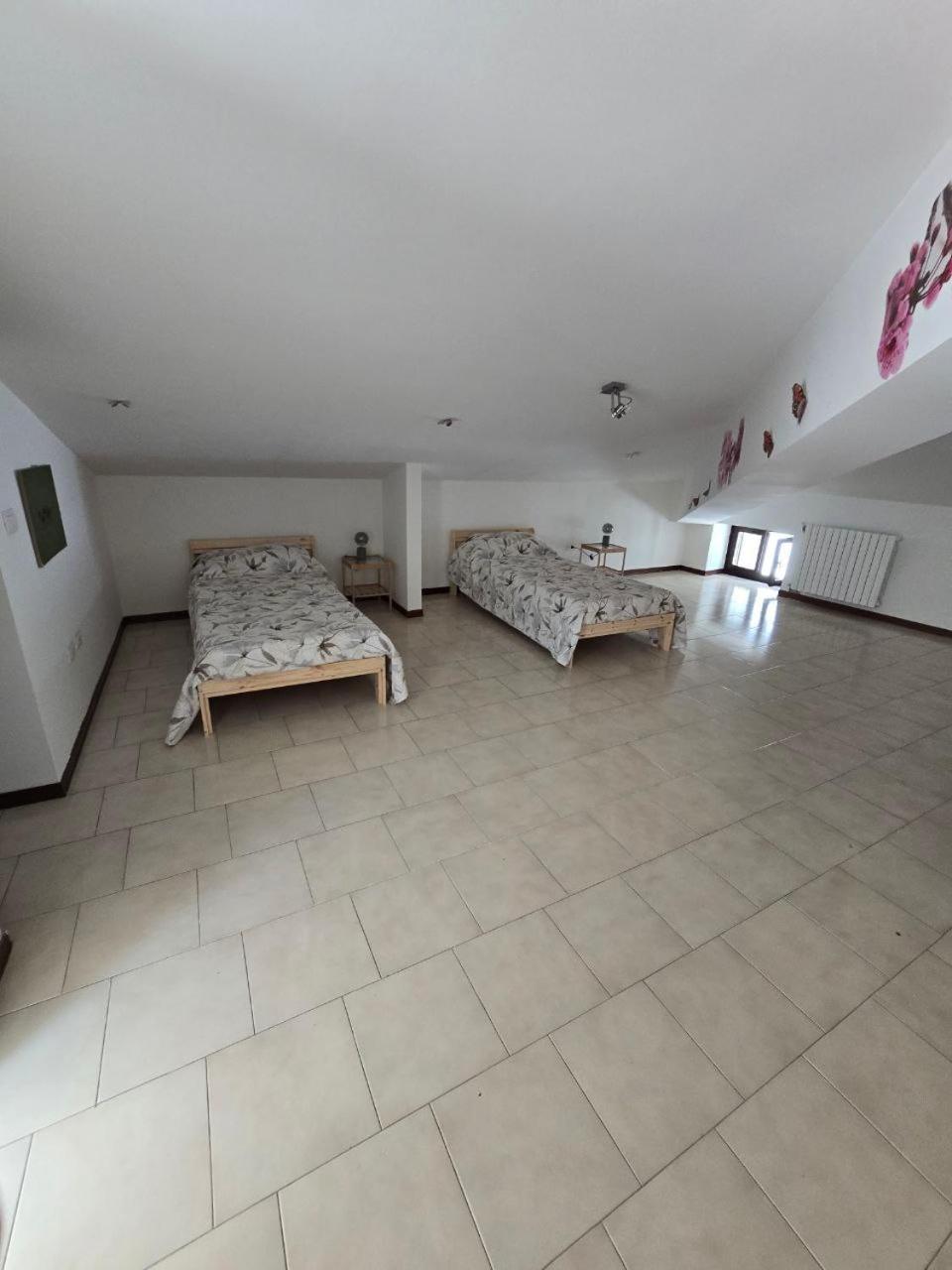 La Torretta Apartment Peschiera del Garda Luaran gambar